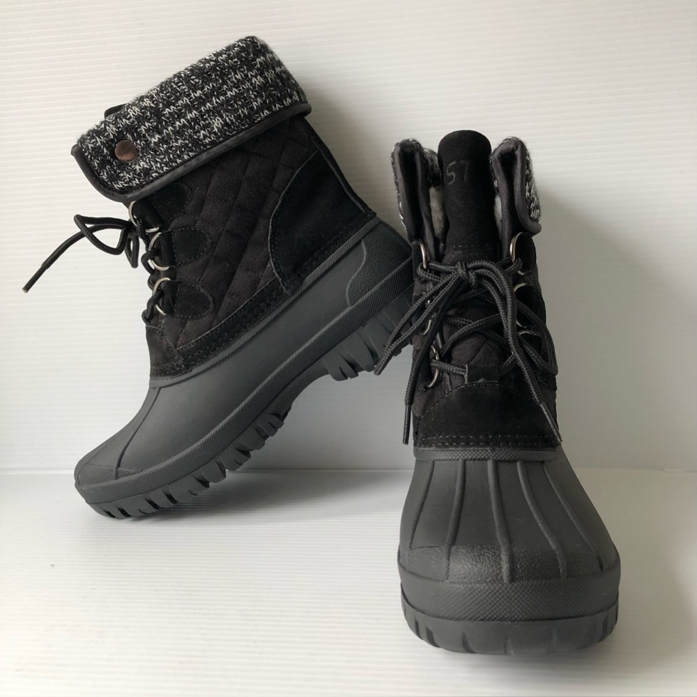 STQ Duck Boots Warm and Waterproof Black Women's Size 8 New in Box